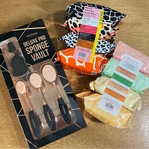Bundle of Makeup Sponge Set & 2 Sets of Makeup Remover Wipes